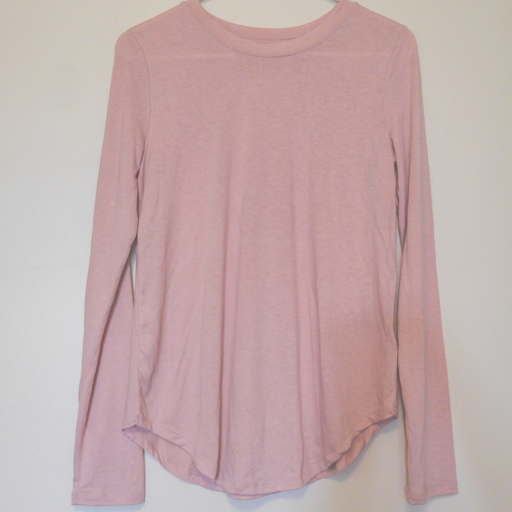 SO Favorite Crew Lightweight Pink T-Shirt Size Small (S)